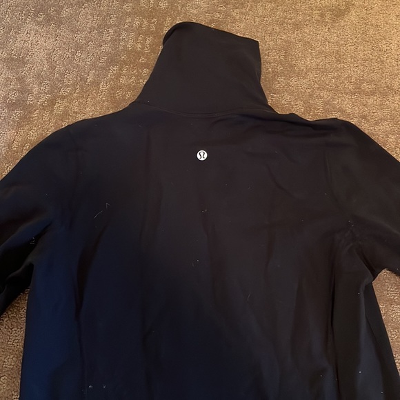 Lululemon- black jacket size 8 - Picture 3 of 4